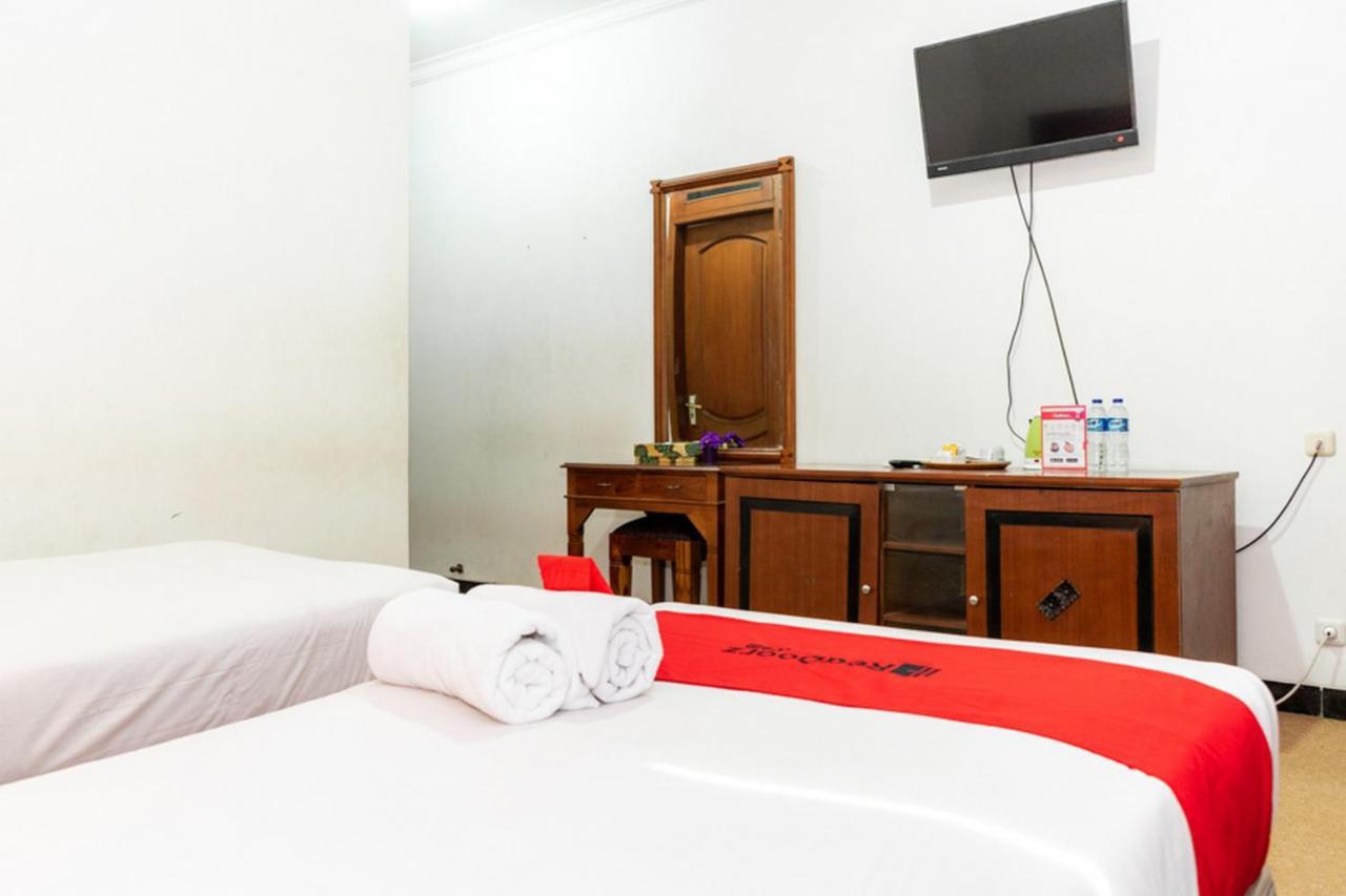 RedDoorz Plus Syariah near Java Supermall Semarang 2 Bagian luar foto