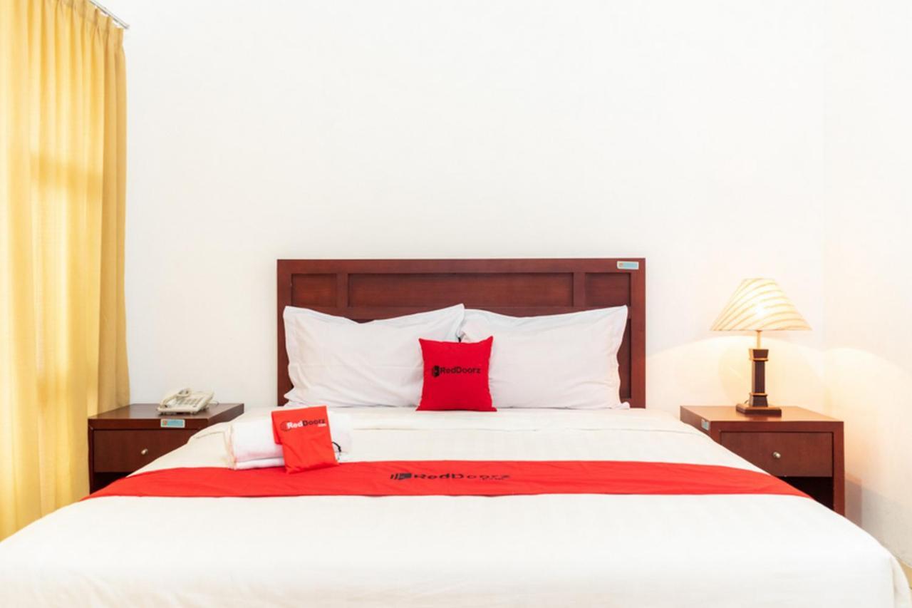 RedDoorz Plus Syariah near Java Supermall Semarang 2 Bagian luar foto
