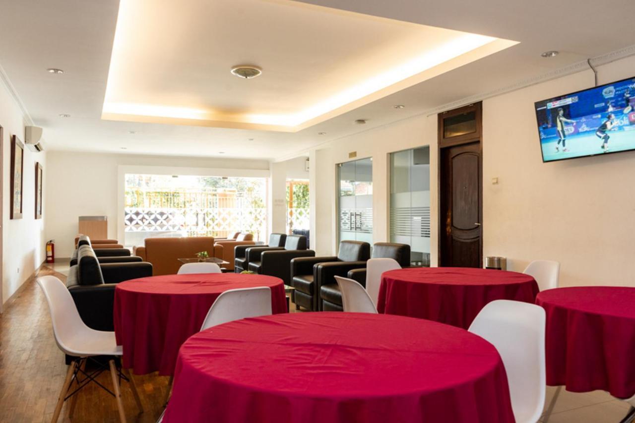 RedDoorz Plus Syariah near Java Supermall Semarang 2 Bagian luar foto